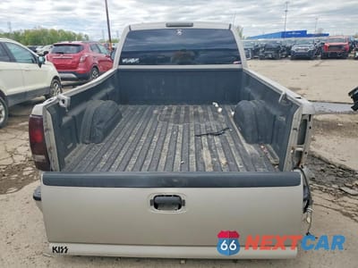 Zdjęcie 6 z 12 samochodu: 2004 GMC NEW SIERRA C1500 VIN:1GTEC14T94Z201338 - miniatura