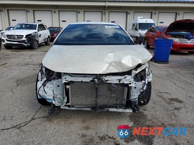 Piąte zdjęcie samochodu w środku: 2021 TOYOTA COROLLA HATCHBACK XSE VIN:JTNA4MBEXM3107081 - miniatura