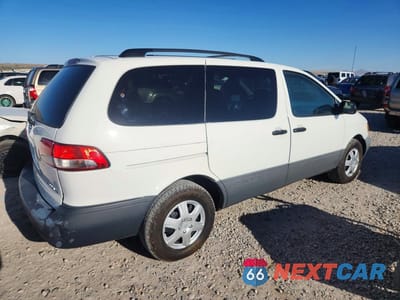 Trzecie zdjęcie samochodu z tyłu: 2003 TOYOTA SIENNA CE VIN:4T3ZF19CX3U532025 - miniatura