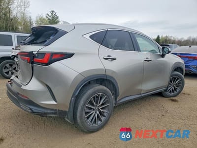 Trzecie zdjęcie samochodu z tyłu: 2022 LEXUS NX 350H VIN:JTJGKCEZ1N5002042 - miniatura