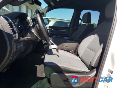 Zdjęcie 7 z 12 samochodu: 2021 RAM 1500 BIG HORN VIN:1C6SRFBT4MN559964 - miniatura