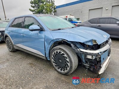 Czwarte zdjęcie samochodu z boku: 2023 HYUNDAI IONIQ 5 LIMITED VIN:KM8KRDAF1PU220285 - miniatura