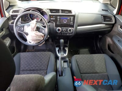 Zdjęcie 8 z 12 samochodu: 2017 HONDA FIT LX VIN:JHMGK5H55HS004095 - miniatura