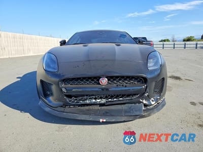 Piąte zdjęcie samochodu w środku: 2018 JAGUAR F-TYPE VIN:SAJDD1EV8JCK54458 - miniatura