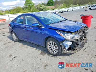 Czwarte zdjęcie samochodu z boku: 2021 HYUNDAI ACCENT SEL VIN:3KPC24A61ME139357 - miniatura