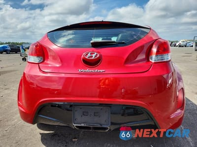 Zdjęcie 6 z 12 samochodu: 2013 HYUNDAI VELOSTER BASE VIN:KMHTC6AD9DU165256 - miniatura