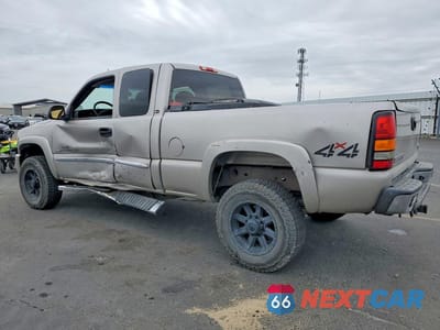 Drugie zdjęcie samochodu z przodu: 2005 GMC SIERRA K2500 HEAVY DUTY VIN:1GTHK29U75E197368 - miniatura