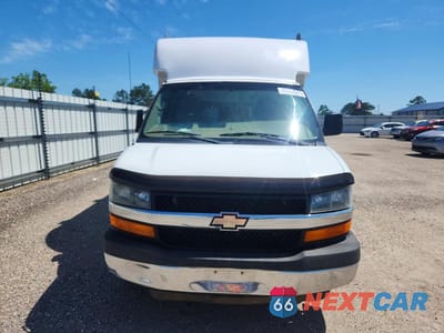 Piąte zdjęcie samochodu w środku: 2015 CHEVROLET EXPRESS G3500 VIN:1GB0G2CG8F1252621 - miniatura