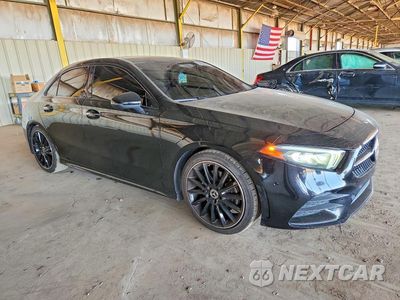 Czwarte zdjęcie samochodu z boku: 2019 MERCEDES-BENZ A 220 VIN:WDD3G4EB0KW027179 - miniatura