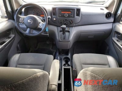 Zdjęcie 8 z 13 samochodu: 2013 NISSAN NV200 S VIN:3N6CM0KN7DK691727 - miniatura