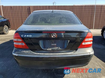 Zdjęcie 6 z 12 samochodu: 2002 MERCEDES-BENZ C 240 VIN:WDBRF61J42F135982 - miniatura