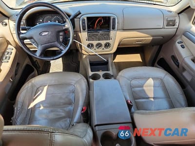 Zdjęcie 8 z 12 samochodu: 2004 FORD EXPLORER XLT VIN:1FMDU73E64ZB42971 - miniatura