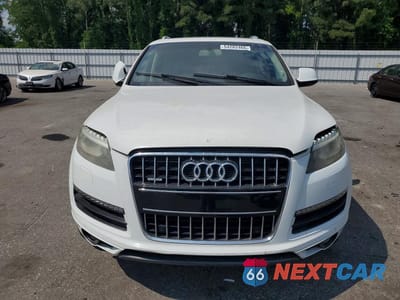 Piąte zdjęcie samochodu w środku: 2014 AUDI Q7 PREMIUM PLUS VIN:WA1LMAFE3ED005293 - miniatura