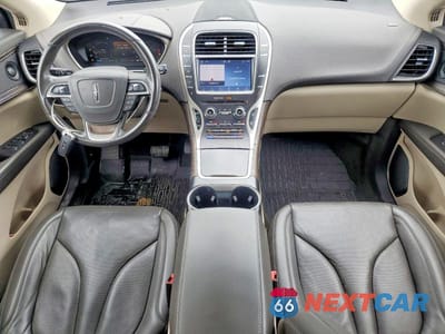 Zdjęcie 8 z 13 samochodu: 2020 LINCOLN NAUTILUS RESERVE VIN:2LMPJ6K90LBL13191 - miniatura