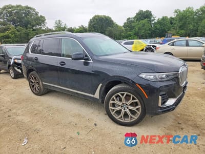 Czwarte zdjęcie samochodu z boku: 2020 BMW X7 XDRIVE40I VIN:5UXCW2C04L0E74736 - miniatura
