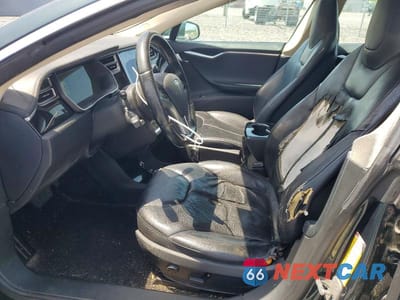 Zdjęcie 7 z 12 samochodu: 2014 TESLA MODEL S VIN:5YJSA1H17EFP39268 - miniatura