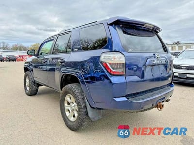Trzecie zdjęcie samochodu z tyłu: 2015 TOYOTA 4RUNNER SR5 PREMIUM VIN:JTEBU5JR8F5272634 - miniatura