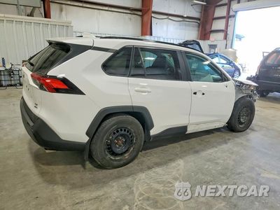 Trzecie zdjęcie samochodu z tyłu: 2021 TOYOTA RAV4 LE VIN:2T3F1RFV0MC200264 - miniatura