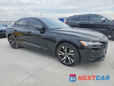 Czwarte zdjęcie samochodu z boku: 2024 VOLVO S60 PLUS VIN:7JRL12FL9RG314596 - miniatura
