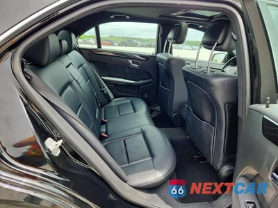 Zdjęcie 10 z 12 samochodu: 2010 MERCEDES-BENZ E 350 4MATIC VIN:WDDHF8HB8AA151594 - miniatura