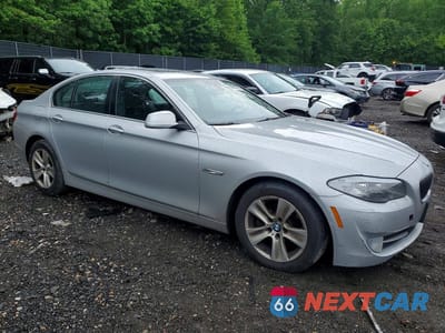 Czwarte zdjęcie samochodu z boku: 2013 BMW 528 XI VIN:WBAXH5C5XDD112814 - miniatura