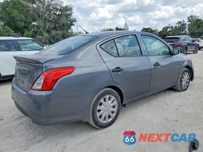 Trzecie zdjęcie samochodu z tyłu: 2018 NISSAN VERSA S PLUS VIN:3N1CN7AP4JL812444 - miniatura