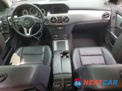 Zdjęcie 8 z 13 samochodu: 2014 MERCEDES-BENZ GLK 350 VIN:WDCGG5HBXEG318973 - miniatura