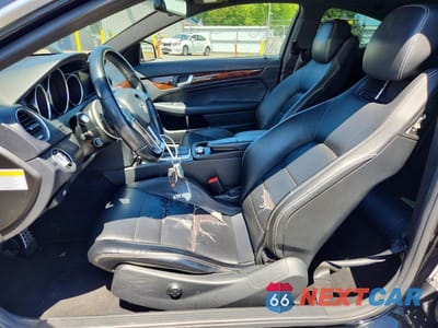 Zdjęcie 7 z 12 samochodu: 2014 MERCEDES-BENZ C 250 VIN:WDDGJ4HBXEG209078 - miniatura