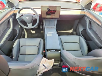 Zdjęcie 8 z 13 samochodu: 2023 TESLA MODEL Y VIN:7SAYGDEE2PF768457 - miniatura