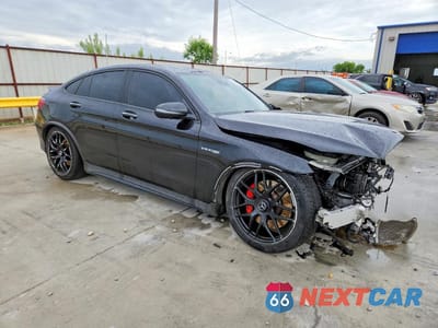 Czwarte zdjęcie samochodu z boku: 2021 MERCEDES-BENZ GLC COUPE 63 S 4MATIC AMG VIN:W1N0J8KB3MF901451 - miniatura