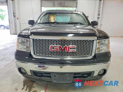 Piąte zdjęcie samochodu w środku: 2008 GMC SIERRA C1500 VIN:3GTEC13J28G211201 - miniatura