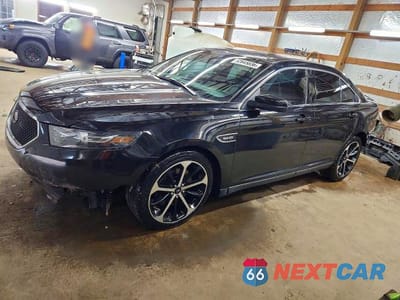 2016 FORD TAURUS SHO 1FAHP2KTXGG118601 - główne zdjęcie licytacji z USA - miniatura