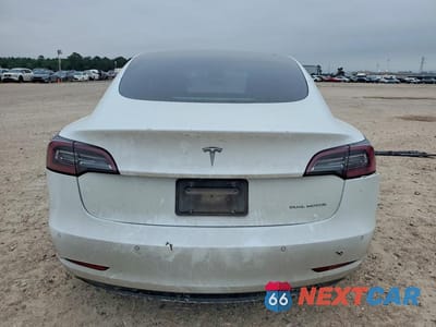 Zdjęcie 6 z 12 samochodu: 2019 TESLA MDL 3 VIN:5YJ3E1EB8KF194408 - miniatura