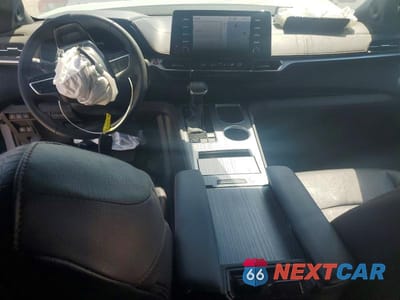 Zdjęcie 8 z 13 samochodu: 2024 TOYOTA SIENNA XSE VIN:5TDDRKEC6RS216967 - miniatura