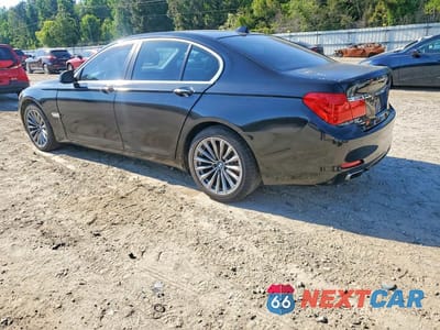 Drugie zdjęcie samochodu z przodu: 2011 BMW 740 I VIN:WBAKA4C53BC612485 - miniatura