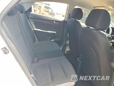 Zdjęcie 10 z 12 samochodu: 2020 HYUNDAI ACCENT SE VIN:3KPC24A67LE092866 - miniatura