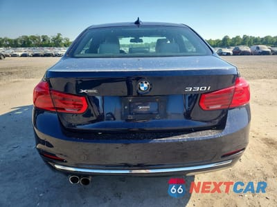 Zdjęcie 6 z 12 samochodu: 2017 BMW 330 XI VIN:WBA8D9G56HNU61017 - miniatura