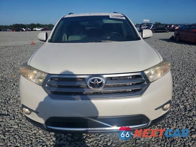 Piąte zdjęcie samochodu w środku: 2013 TOYOTA HIGHLANDER PLUS VIN:5TDZA3EH3DS039625 - miniatura