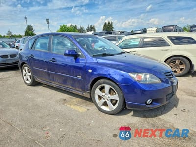 Czwarte zdjęcie samochodu z boku: 2004 MAZDA 3 HATCHBACK VIN:JM1BK343941123059 - miniatura