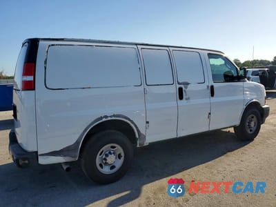 Trzecie zdjęcie samochodu z tyłu: 2020 CHEVROLET EXPRESS G2500 VIN:1GCWGAFP3L1218657 - miniatura
