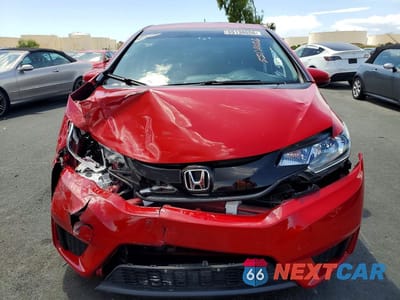 Piąte zdjęcie samochodu w środku: 2017 HONDA FIT LX VIN:JHMGK5H55HS004095 - miniatura