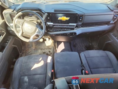 Zdjęcie 8 z 12 samochodu: 2025 CHEVROLET SILVERADO K3500 LT VIN:1GB4KTEY6SF173229 - miniatura