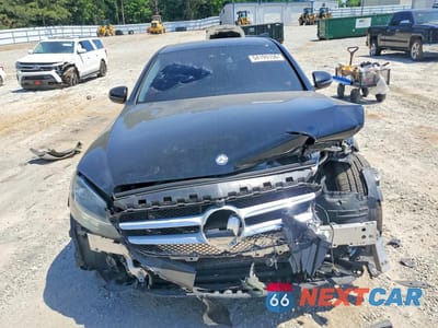 Piąte zdjęcie samochodu w środku: 2016 MERCEDES-BENZ C 300 VIN:55SWF4JB9GU146651 - miniatura