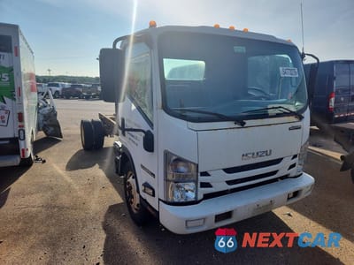 Czwarte zdjęcie samochodu z boku: 2018 ISUZU NPR HD VIN:54DC4W1B4JS811015 - miniatura