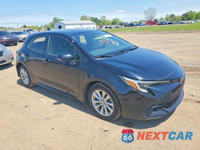 Czwarte zdjęcie samochodu z boku: 2024 TOYOTA COROLLA HATCHBACK SE VIN:JTND4MBE3R3214607 - miniatura