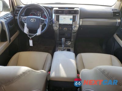 Zdjęcie 8 z 13 samochodu: 2022 TOYOTA 4RUNNER SR5 PREMIUM VIN:JTENU5JR4N5980598 - miniatura
