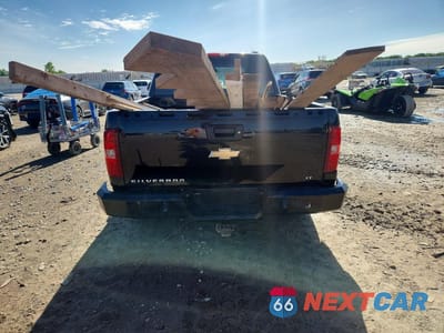 Zdjęcie 6 z 12 samochodu: 2008 CHEVROLET SILVERADO K1500 VIN:2GCEK13M381190705 - miniatura