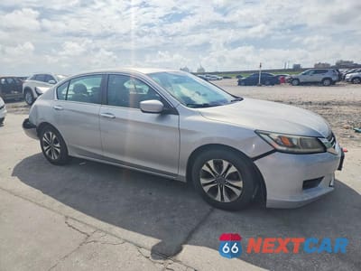 Czwarte zdjęcie samochodu z boku: 2013 HONDA ACCORD LX VIN:1HGCR2F37DA179039 - miniatura