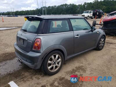 Trzecie zdjęcie samochodu z tyłu: 2007 MINI COOPER S VIN:WMWMF735X7TL91311 - miniatura
