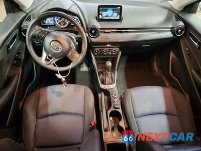 Zdjęcie 8 z 12 samochodu: 2018 TOYOTA YARIS IA BASE VIN:3MYDLBYV9JY321760 - miniatura